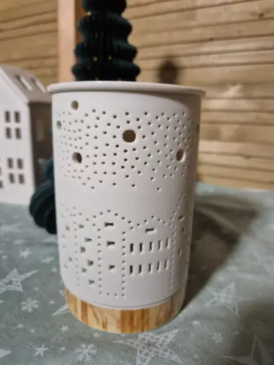 Brûle-parfum Village